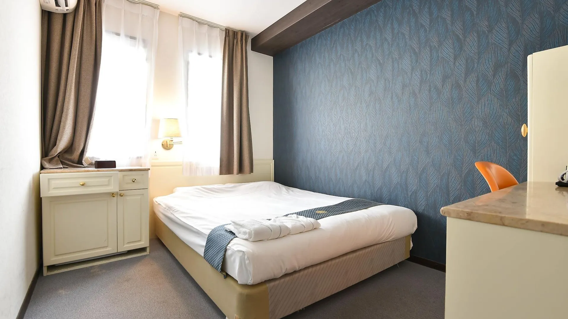 New Osaka Hotel Shinsaibashi 3*,