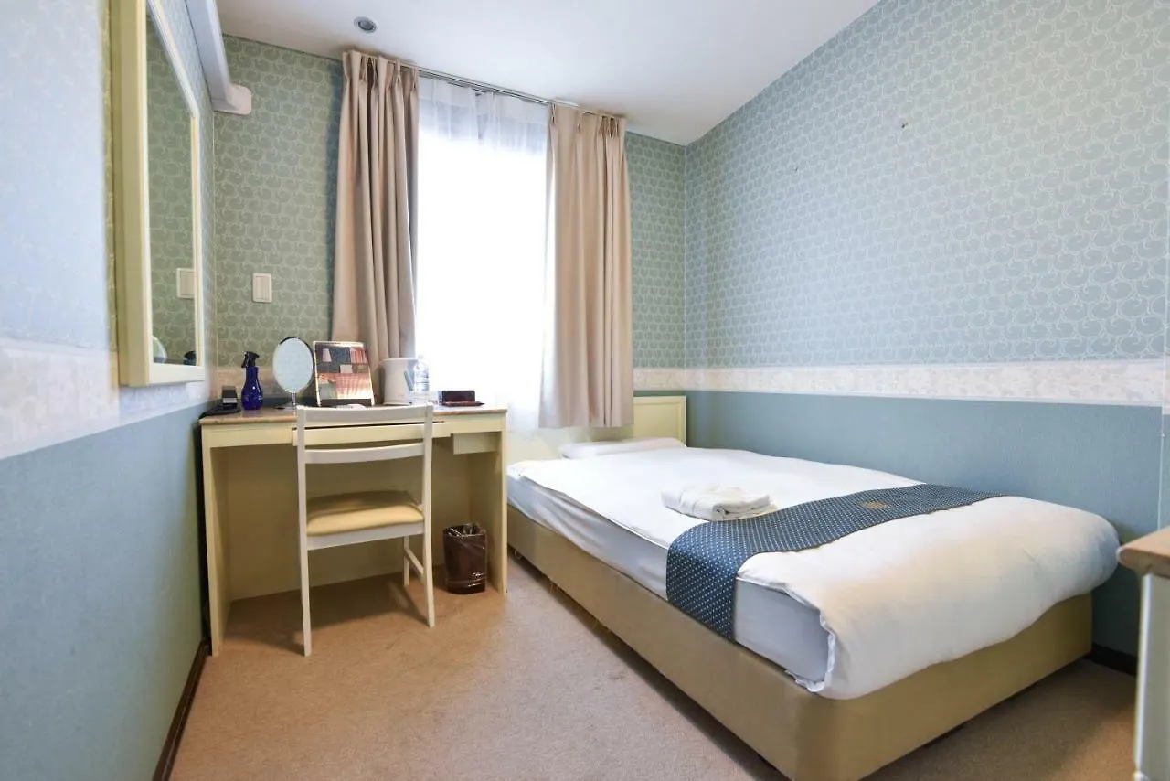 New Osaka Hotel Shinsaibashi 3*,